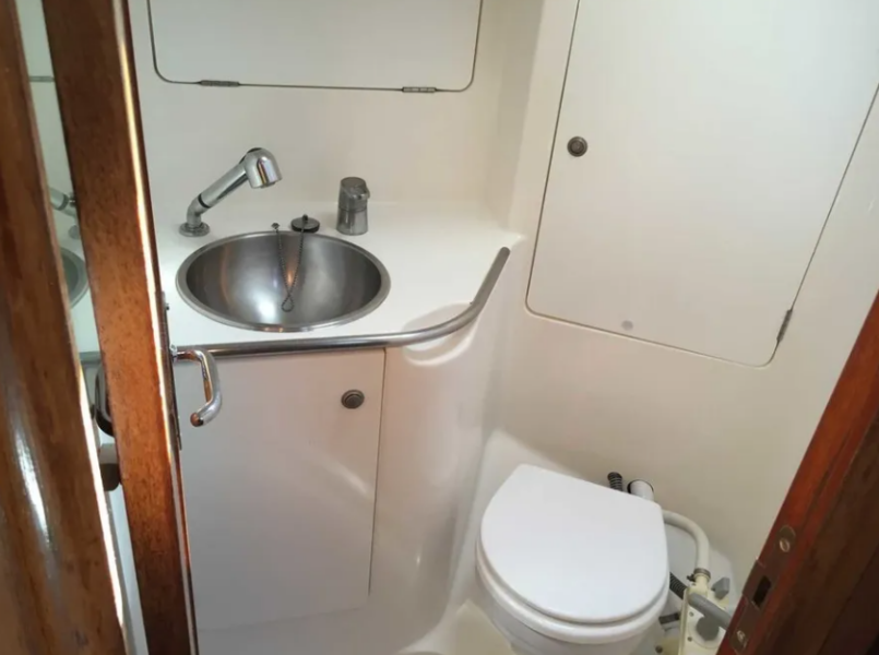 Sun Odyssey 42.2 Stefi