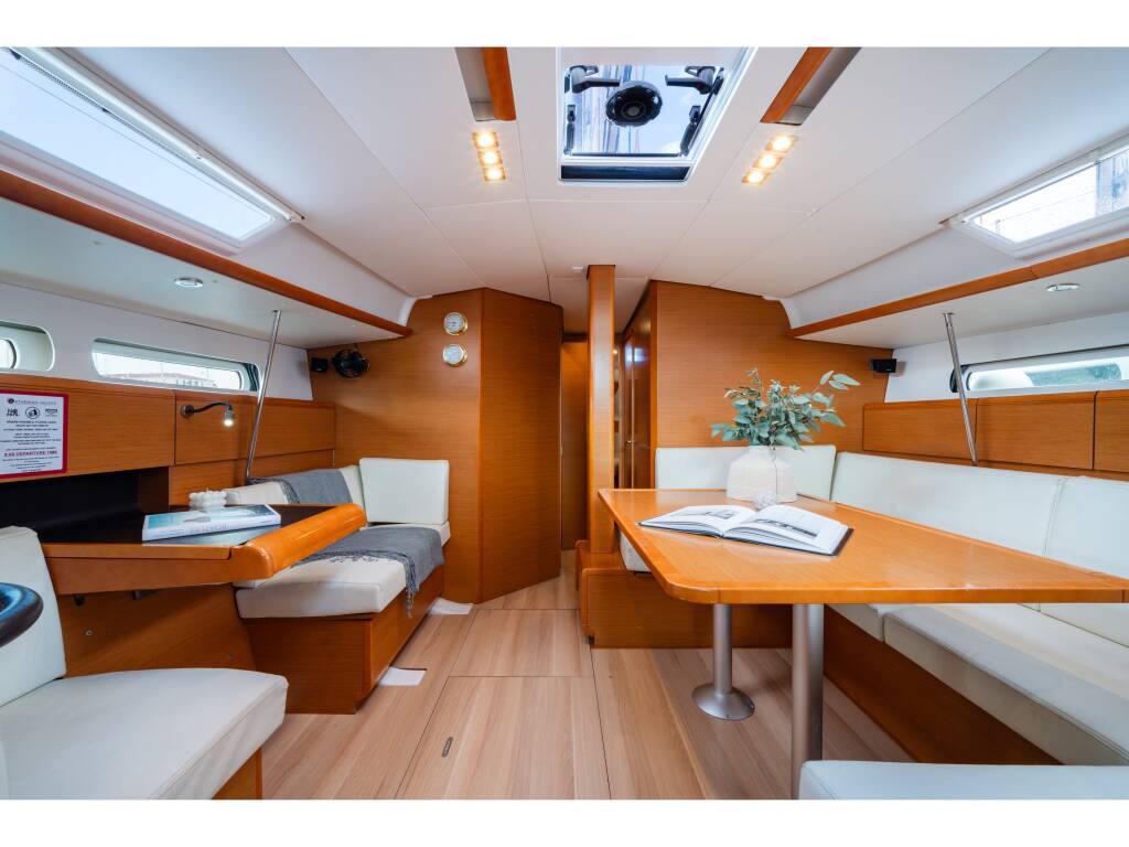 Sun Odyssey 439 ALIKI