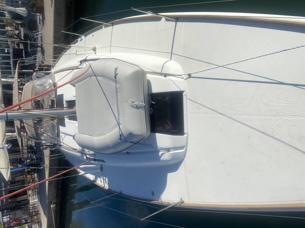 Sun Odyssey 439 Triada