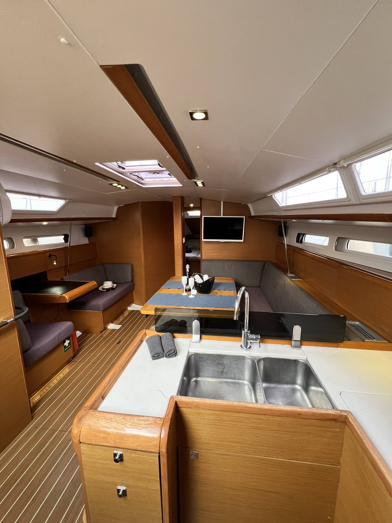 Sun Odyssey 439 Spirus