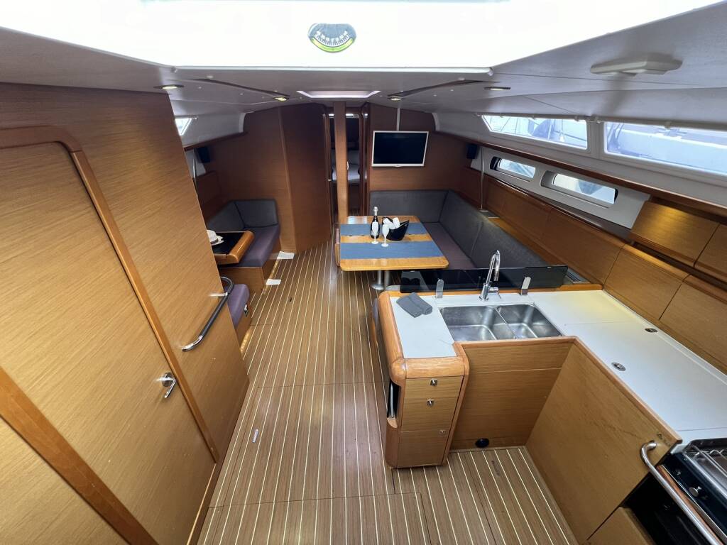 Sun Odyssey 439 Spirus