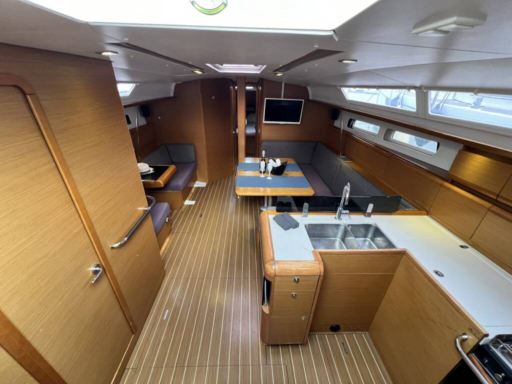 Sun Odyssey 439 Spirus