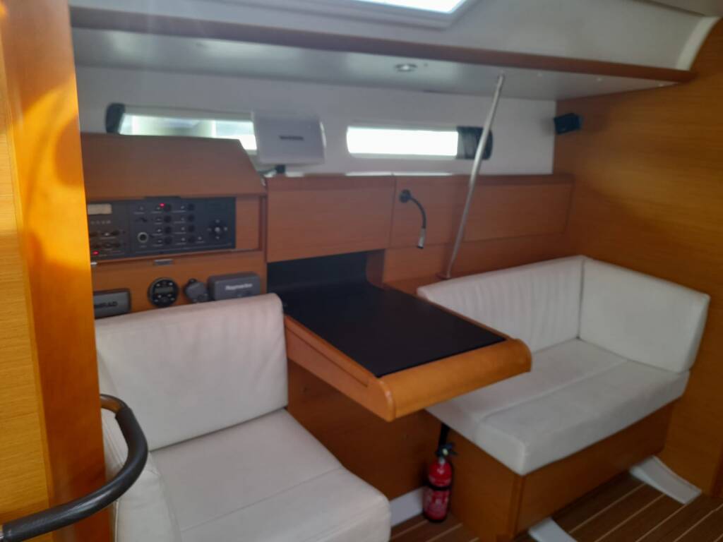 Sun Odyssey 439 Mira