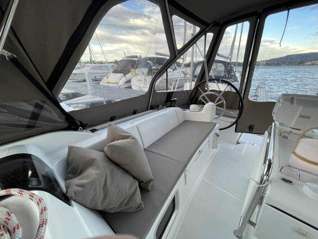 Sun Odyssey 439 Petrine II