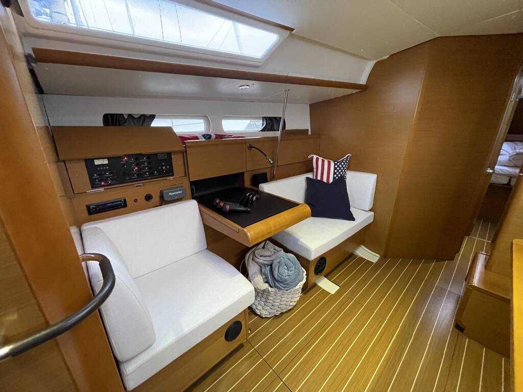 Sun Odyssey 439 Petrine II