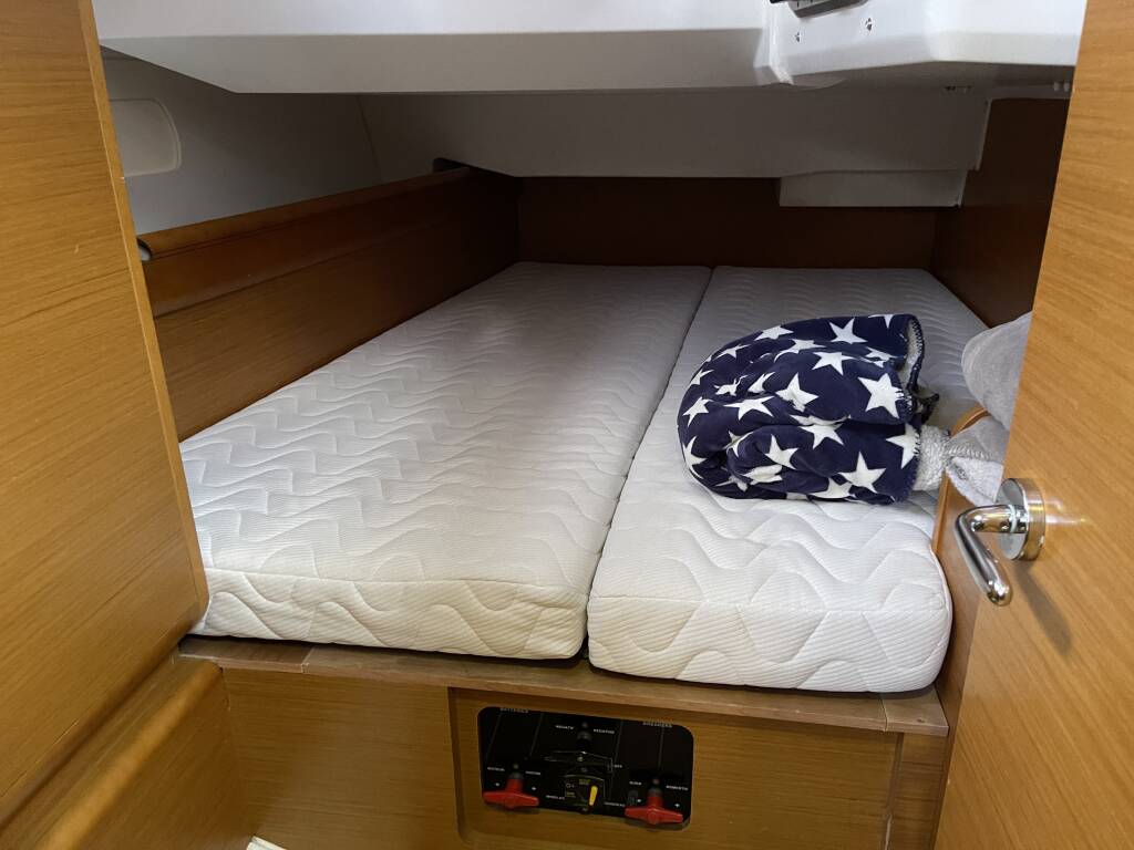 Sun Odyssey 439 Petrine II