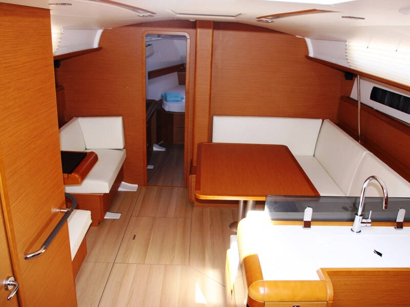 Sun Odyssey 439 Code