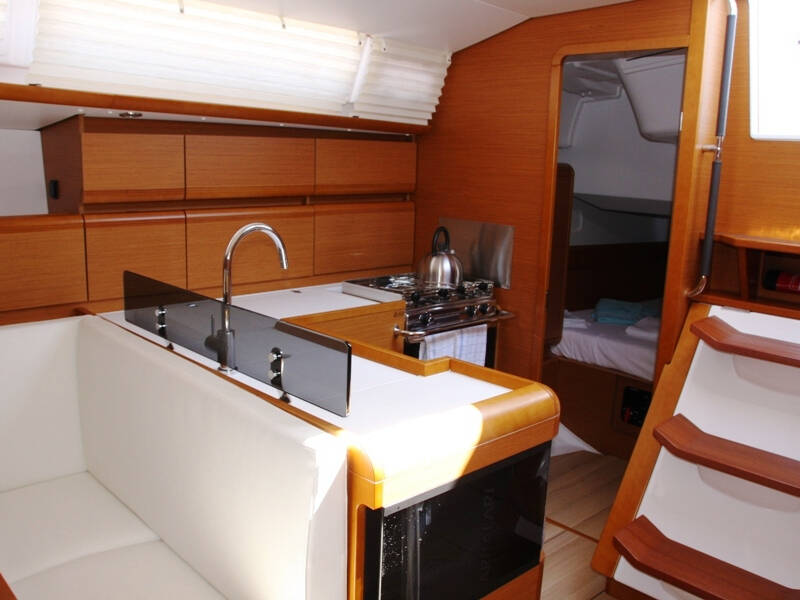 Sun Odyssey 439 Code