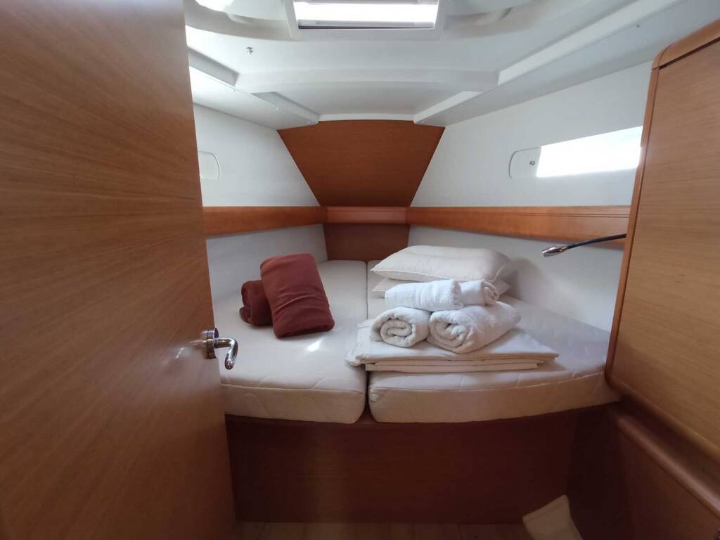 Sun Odyssey 439 Blue Swan