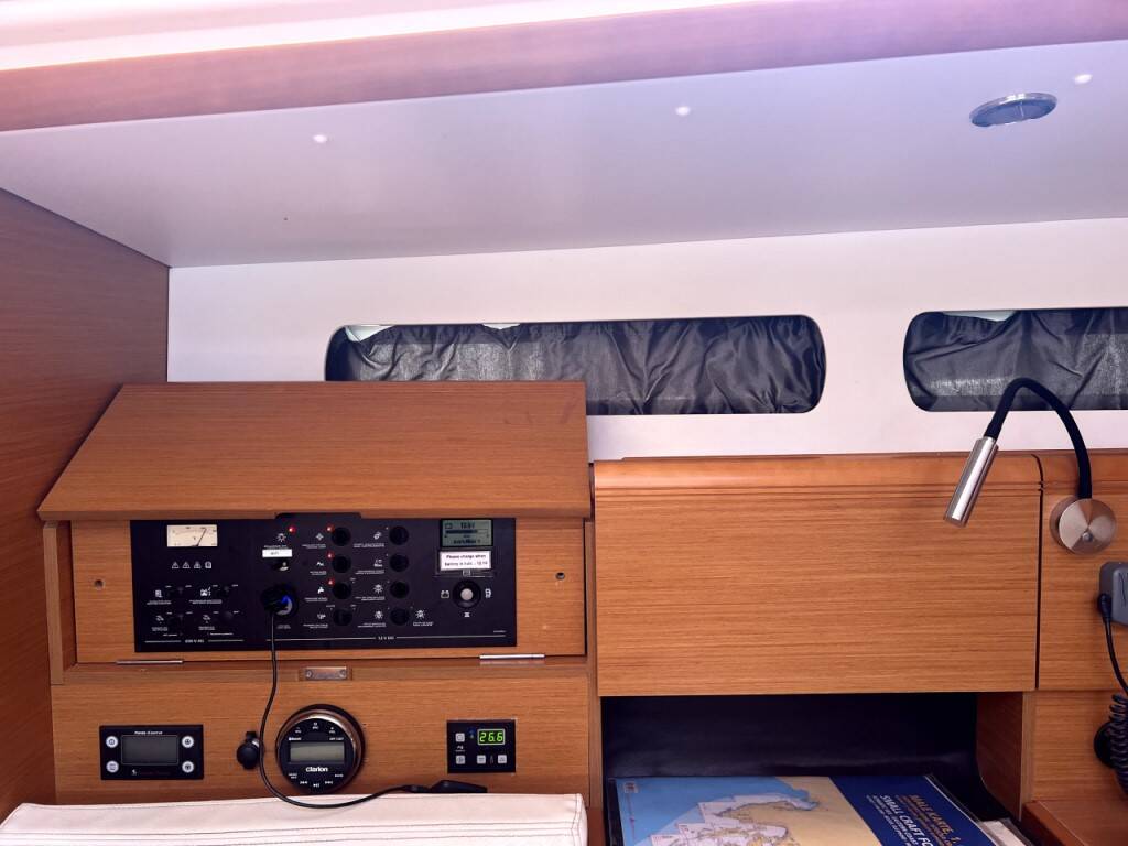 Sun Odyssey 439 LADY LINDA