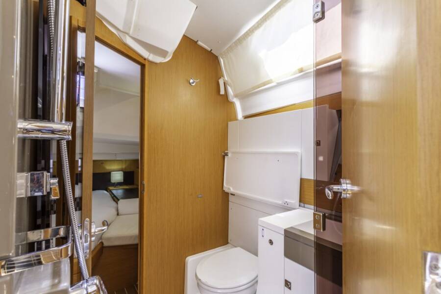 Sun Odyssey 44 DS Sea Wolf