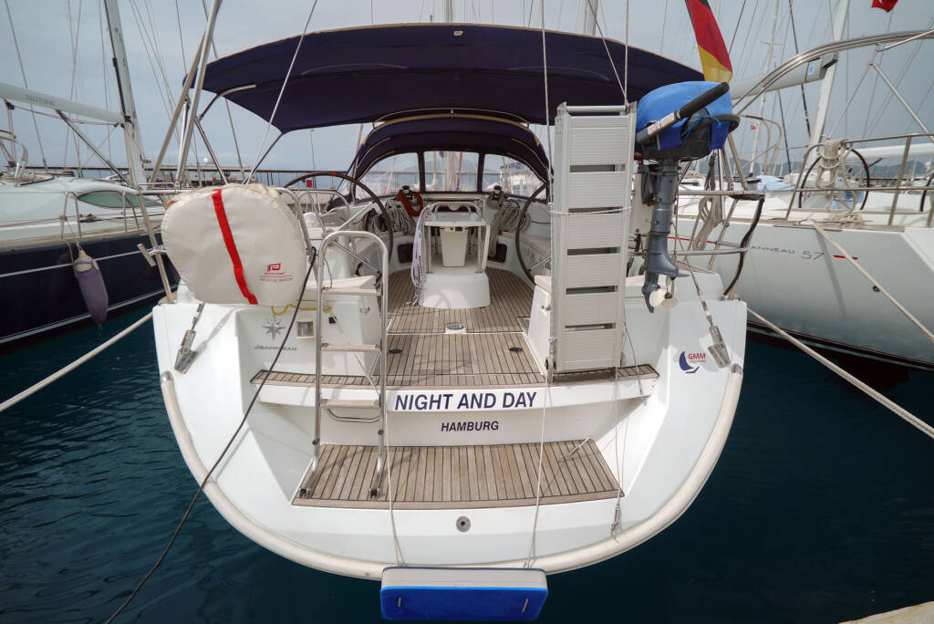 Sun Odyssey 44 i Night & Day