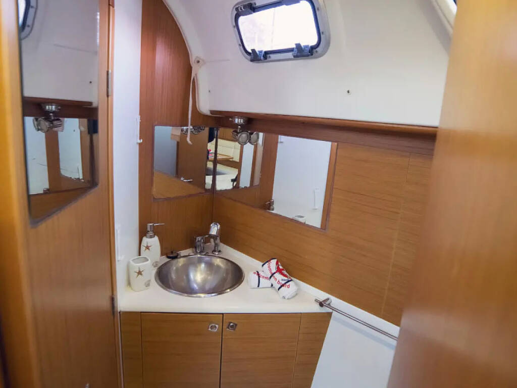 Sun Odyssey 44 i Eleni (NEW sails 2021)