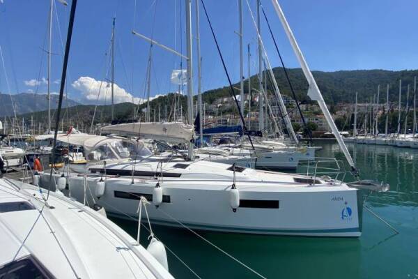 Sun Odyssey 440 Anda