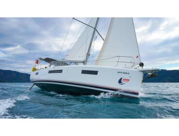 Sun Odyssey 440  White Marlin