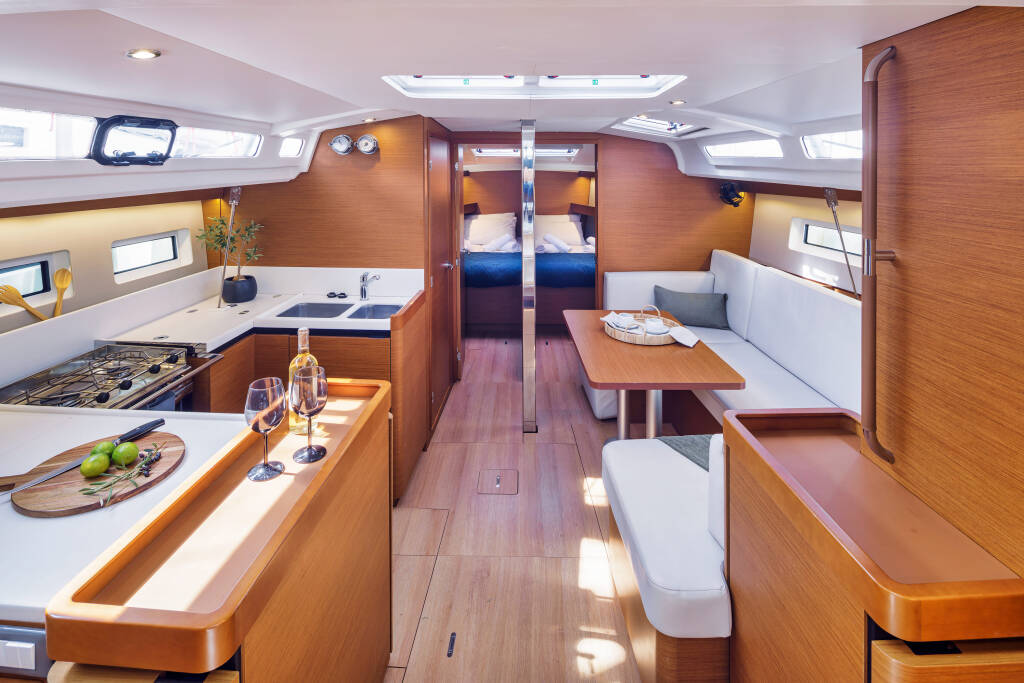 Sun Odyssey 440 CRANE