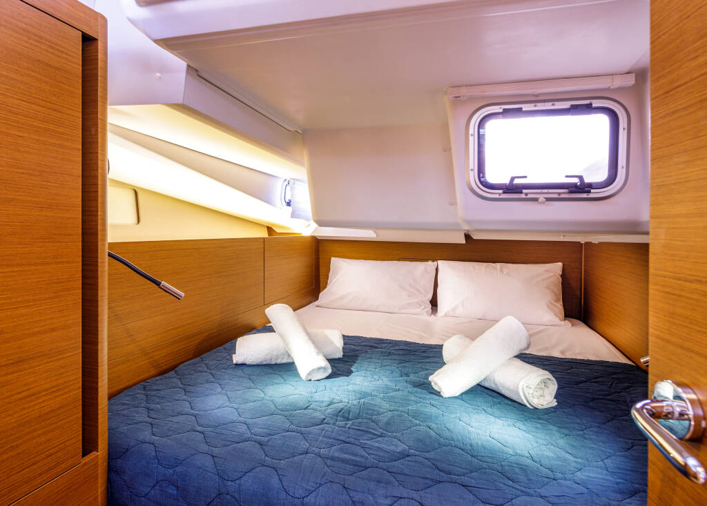 Sun Odyssey 440 CRANE