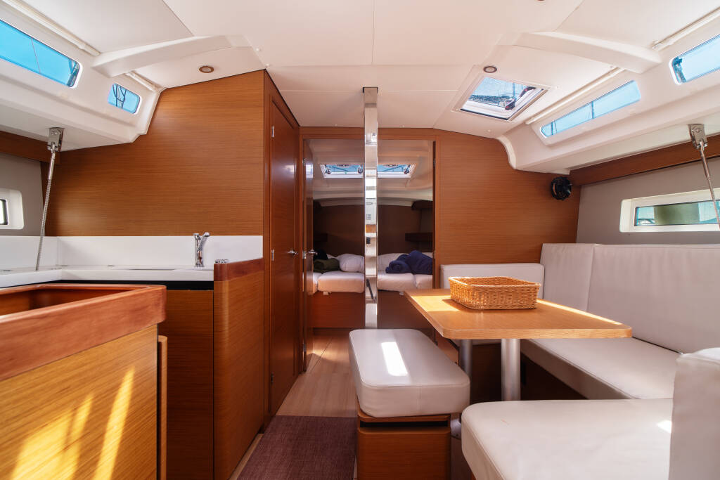 Sun Odyssey 440 Malala