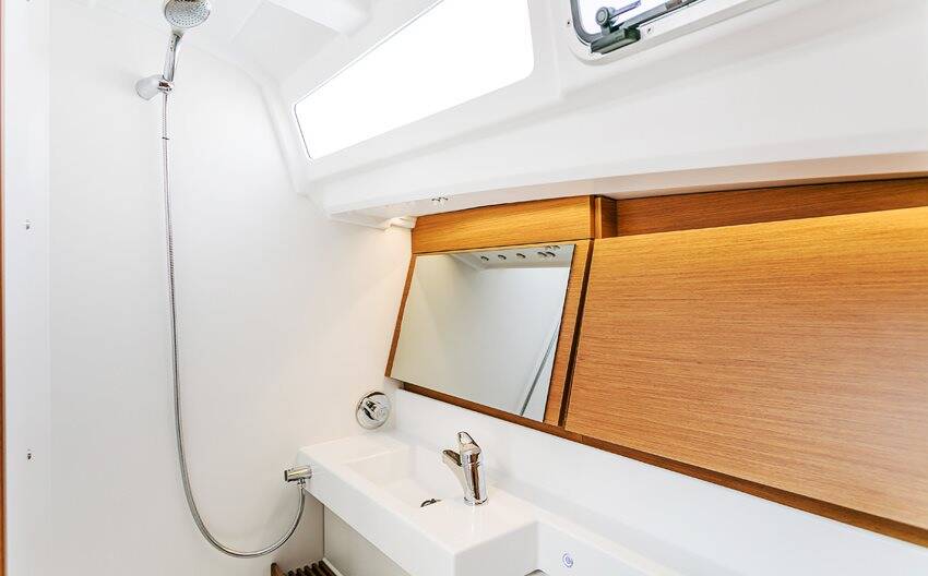 Sun Odyssey 440 Indira