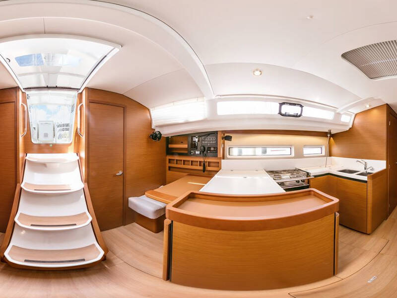Sun Odyssey 440 Indira
