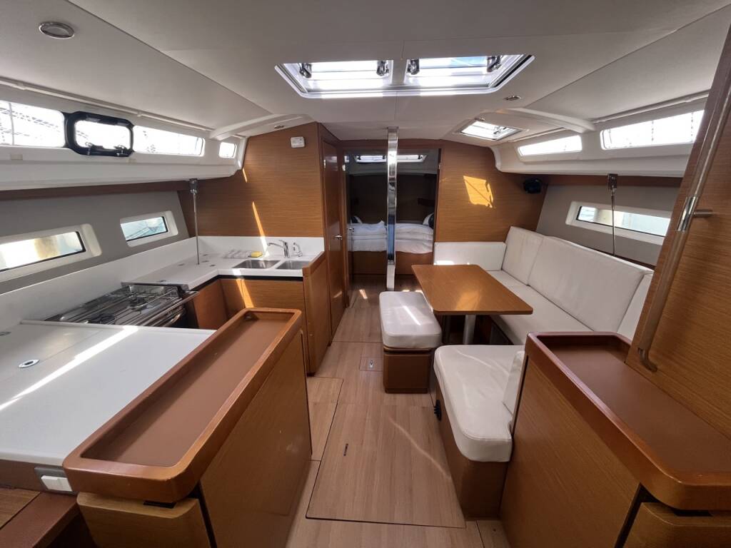 Sun Odyssey 440 PETRA