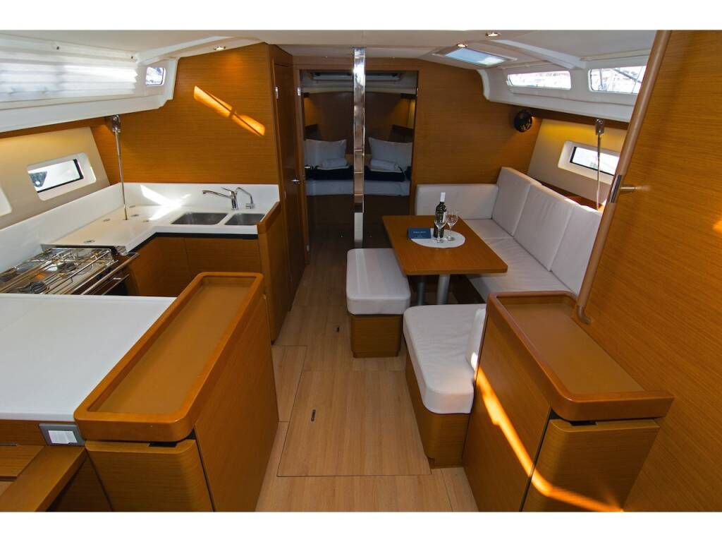 Sun Odyssey 440 Tanpopo