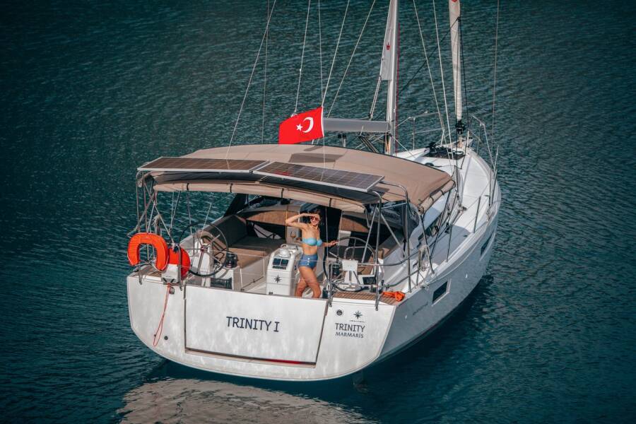 Sun Odyssey 440 Trinity