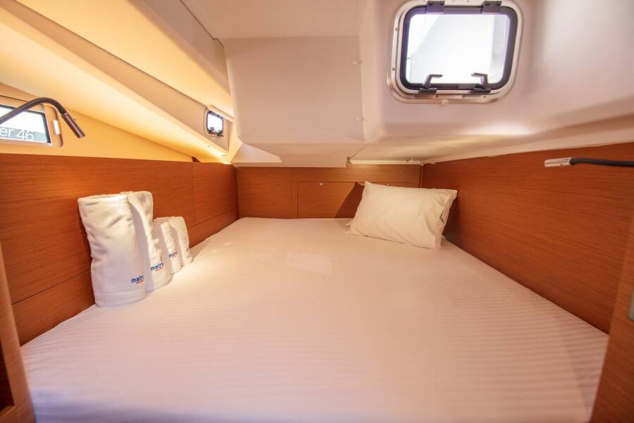 Sun Odyssey 440 Trinity