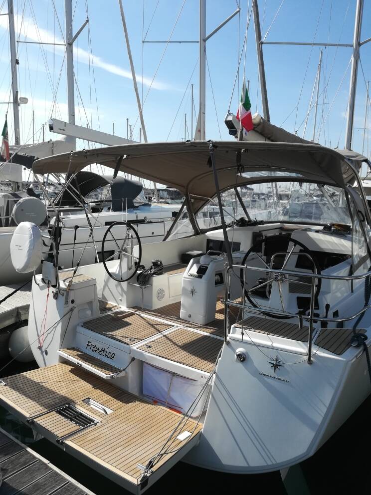 Sun Odyssey 440 Frenetica