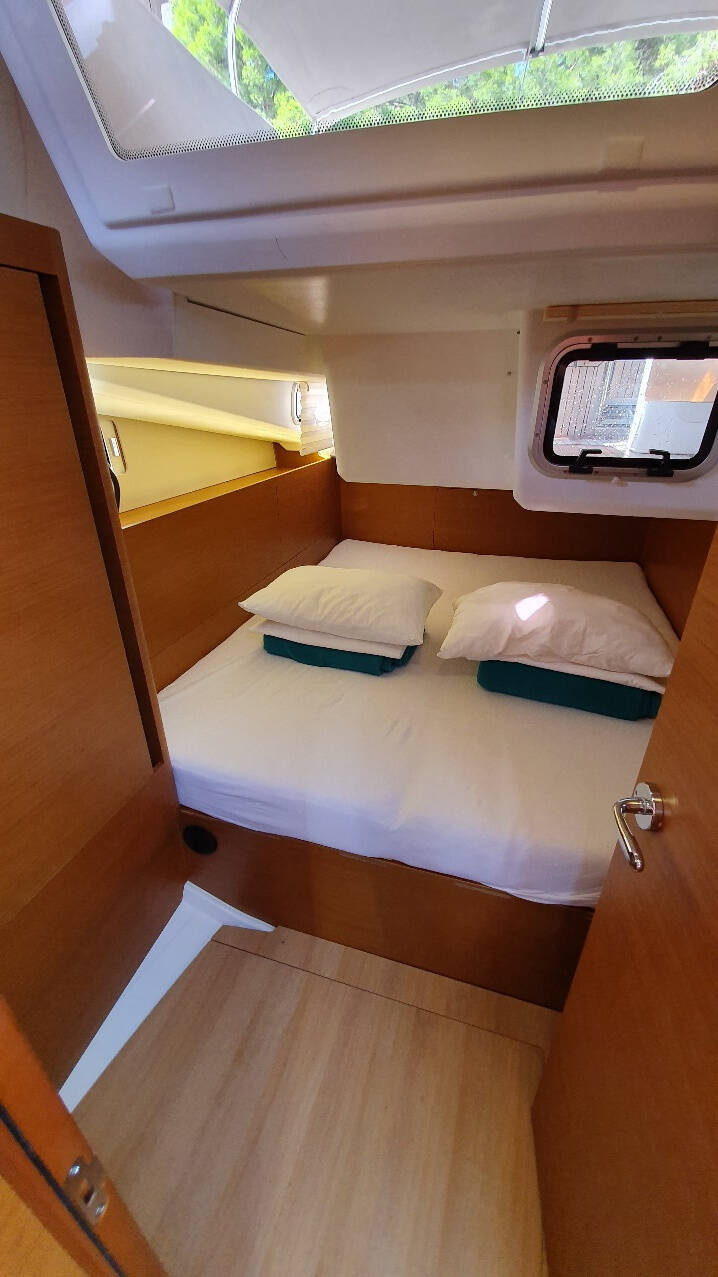 Sun Odyssey 440 XOXO