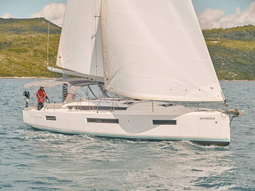 Sun Odyssey 440 Nymeria | Water-maker, Solar Panel, Teak Cockpit