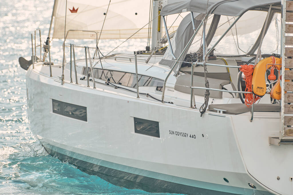 Sun Odyssey 440 Nymeria | Water-maker, Solar Panel, Teak Cockpit