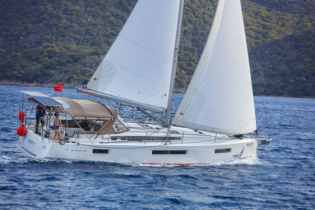 Sun Odyssey 440 Trinity