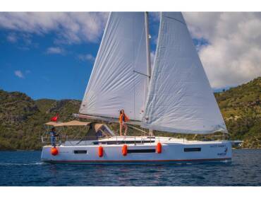 Sun Odyssey 440 • White Rabbit