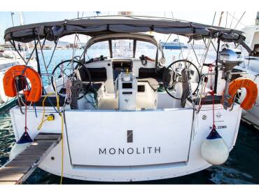 Sun Odyssey 440 • MONOLITH