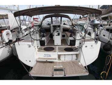 Sun Odyssey 440 • TOMMY