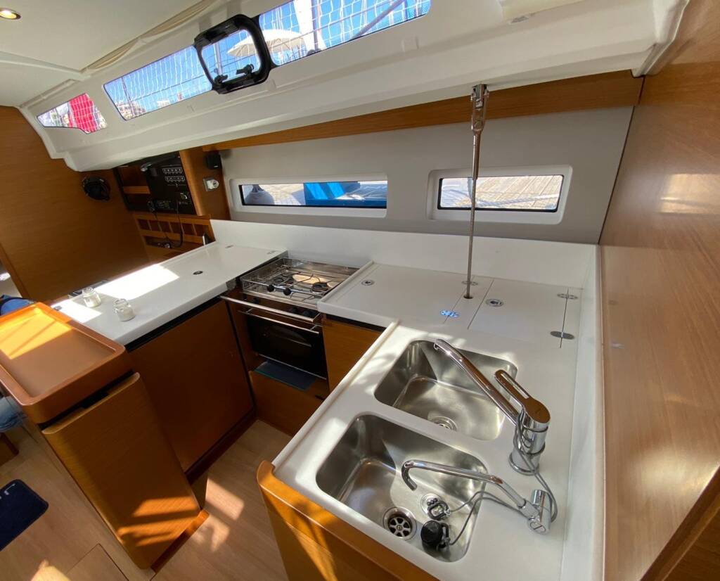Sun Odyssey 440 McLir II