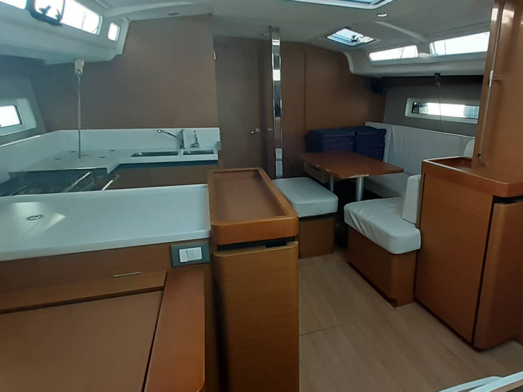 Sun Odyssey 440 Silvana D