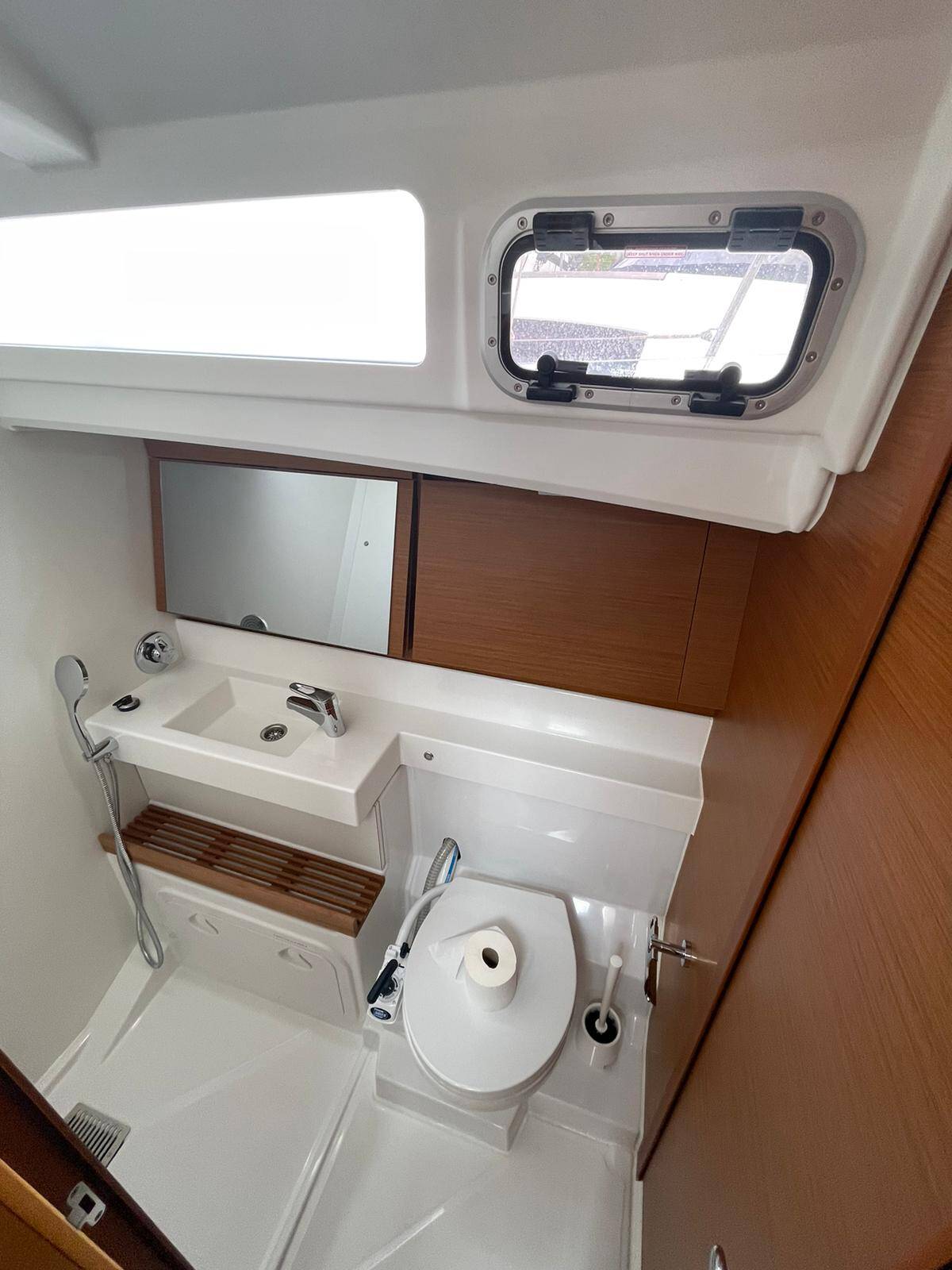 Sun Odyssey 440* Alboran Amaretto