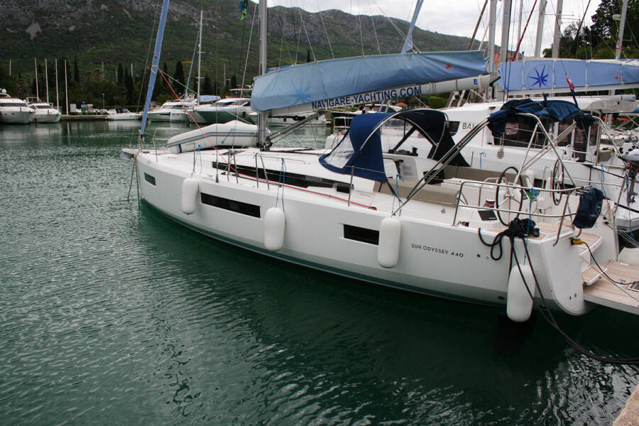 Sun Odyssey 440 Modesty