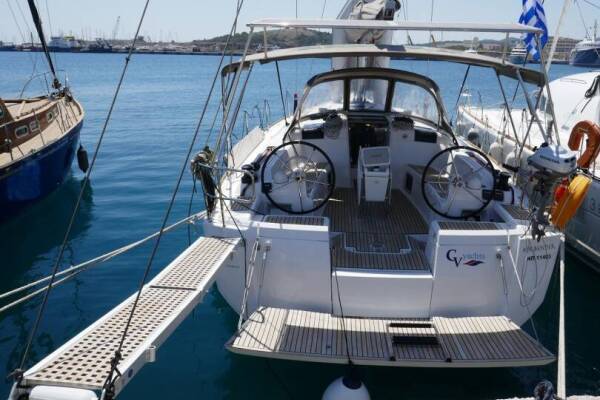 Sun Odyssey 449 Airbender