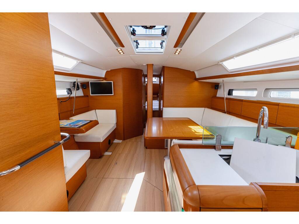 Sun Odyssey 449 Ventus