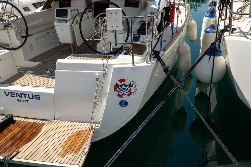 Sun Odyssey 449 Ventus