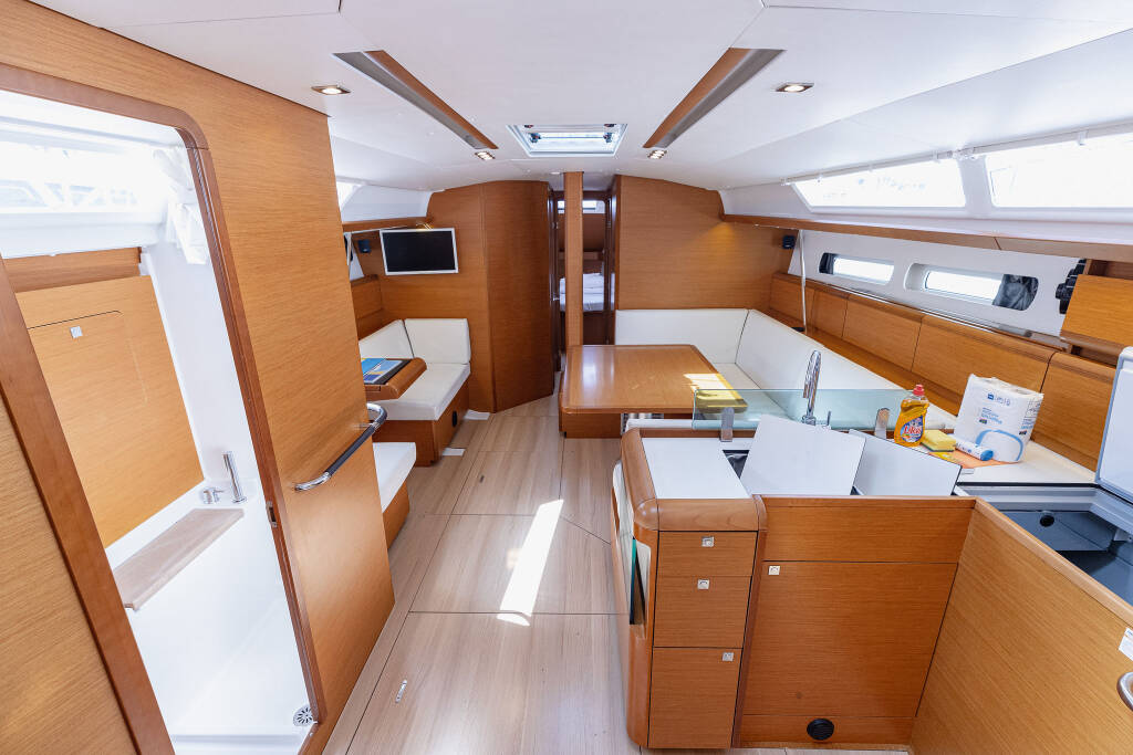 Sun Odyssey 449 Ventus