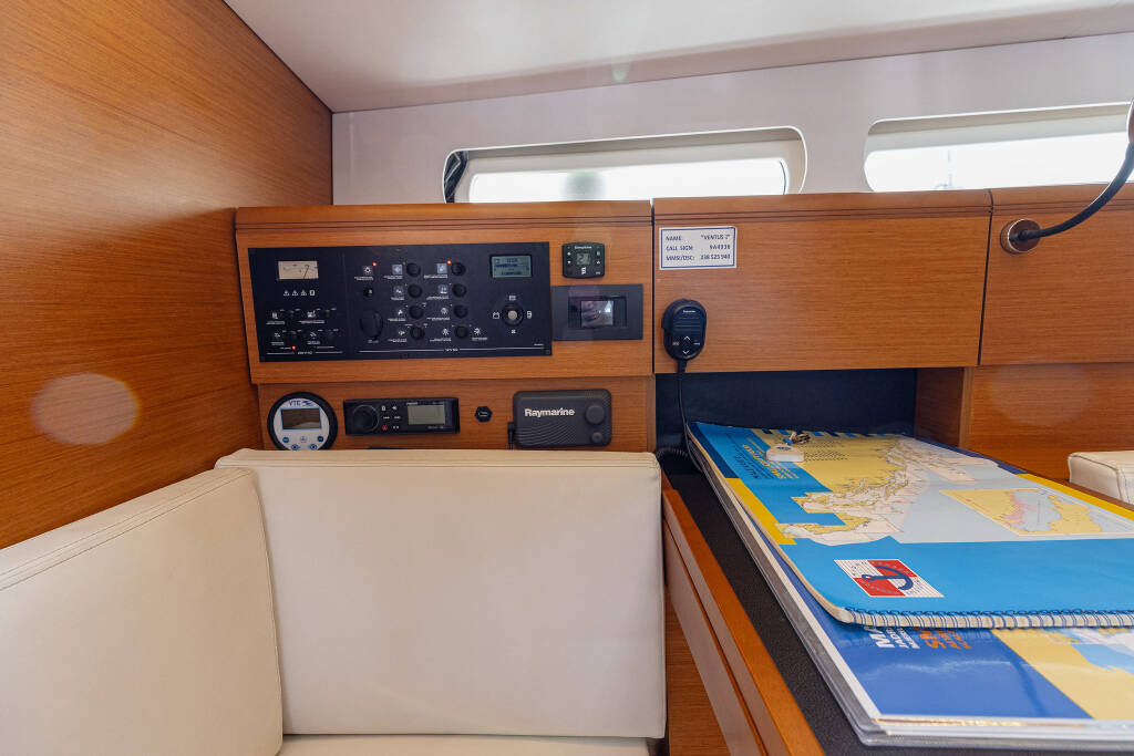 Sun Odyssey 449 Ventus