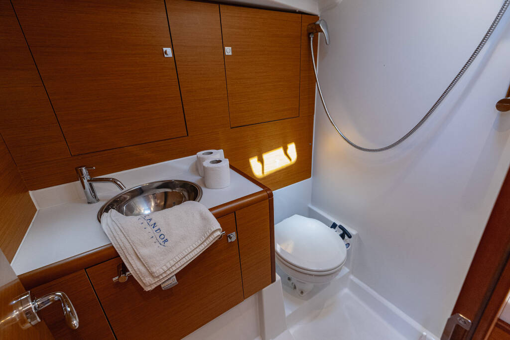 Sun Odyssey 449 Ventus