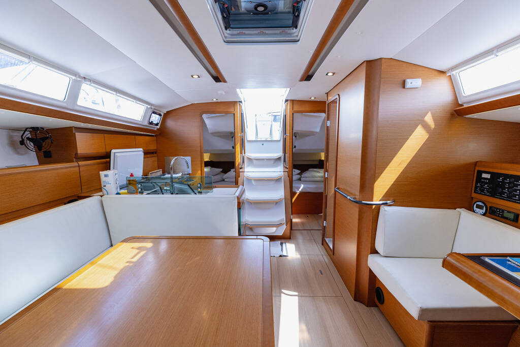 Sun Odyssey 449 Ventus