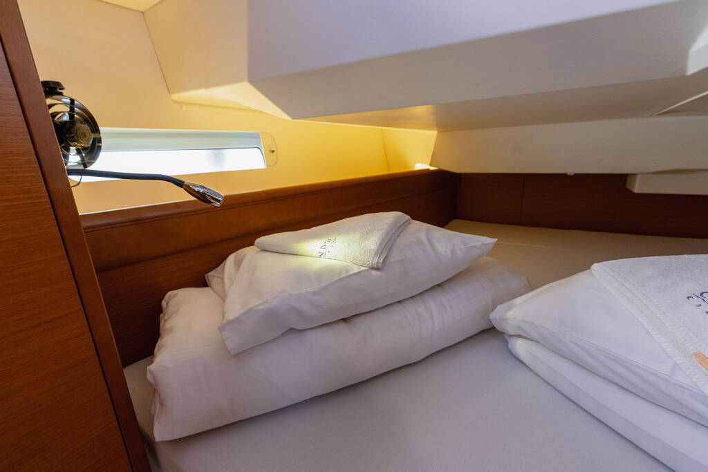 Sun Odyssey 449 Ventus