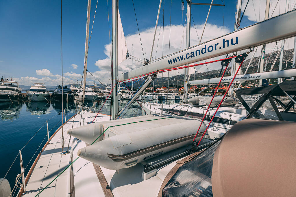 Sun Odyssey 449 Ventus