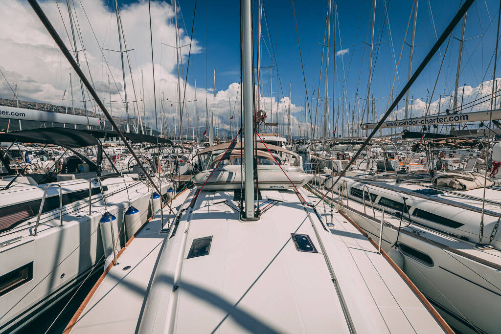 Sun Odyssey 449 Ventus